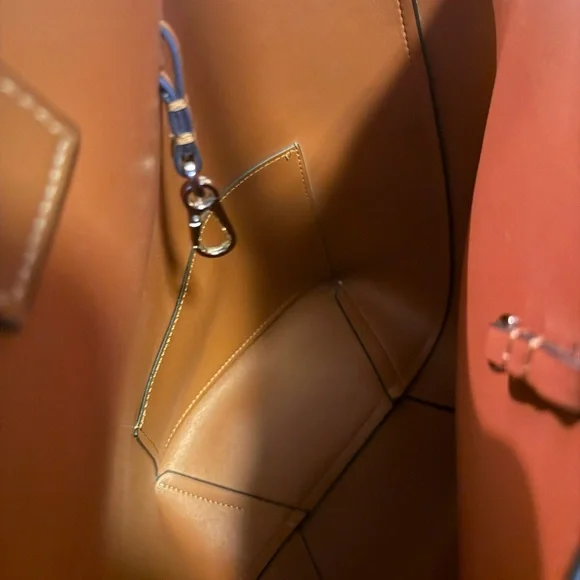 NEW Elegant Green and Brown Women's Tote Bag - Picture 4 of 5